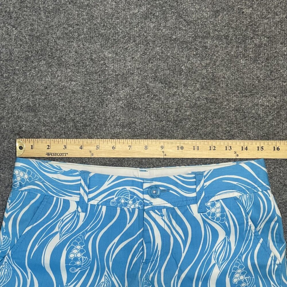 Lilly Pulitzer Womens Blue White Callahan Shorts Size 2 Fish Print Summer Wear - Picture 2 of 6